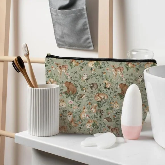 Woodland Animals Makeup Bag, Animal Lover Gifts for Women, Gifts for Animal Love - Picture 3 of 6